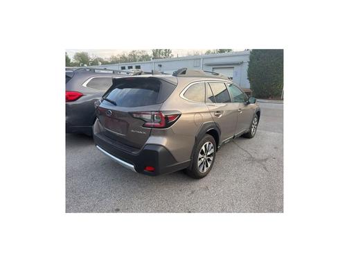 Bronze Metallic 2024 Subaru Outback Limited
