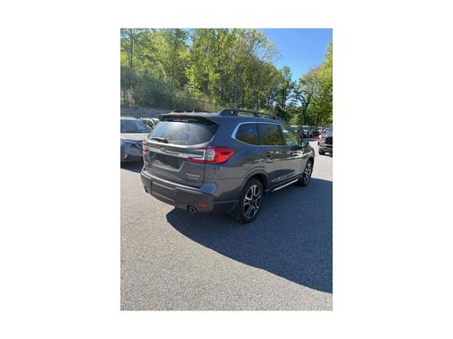 Magnetite Gray Metallic 2025 Subaru Ascent Limited