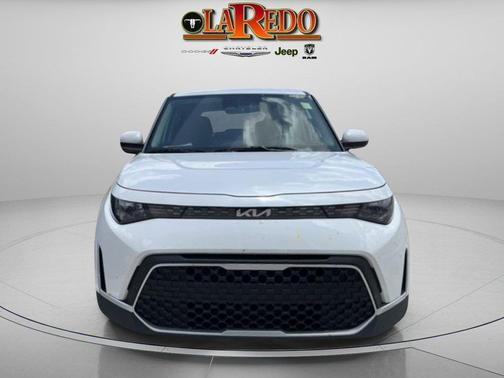 Snow White Pearl 2024 Kia Soul LX