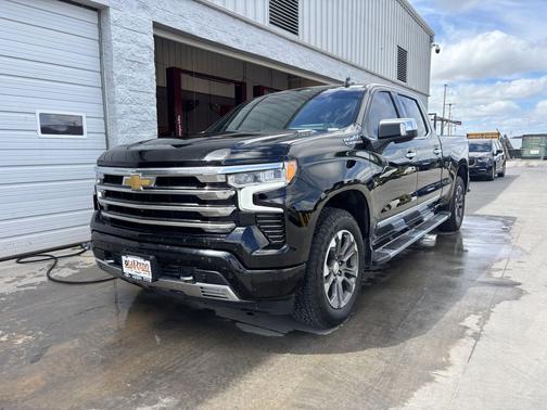 Black 2023 Chevrolet Silverado 1500 High Country