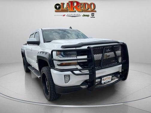 Iridescent Pearl Tricoat 2018 Chevrolet Silverado 1500 2LT