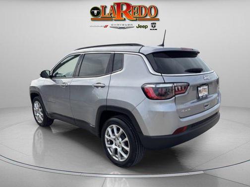 2024 Jeep Compass Latitude Lux