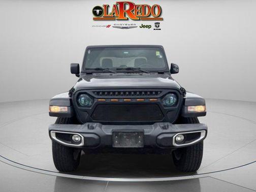 Black Clearcoat 2022 Jeep Gladiator Overland