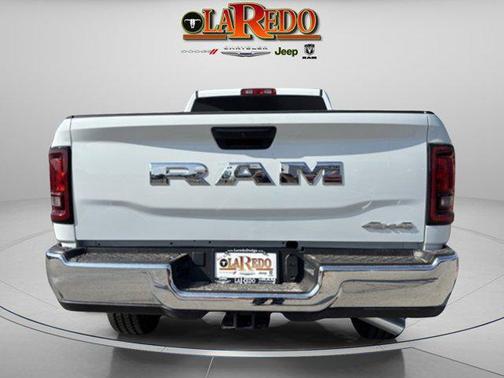 2025 RAM 2500 Tradesman Crew Cab 4x4 8' Box