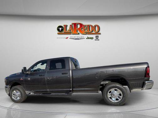 2025 RAM 2500 Tradesman Crew Cab 4x4 8' Box