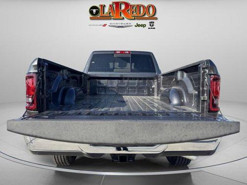 2025 RAM 2500 Tradesman Crew Cab 4x4 8' Box