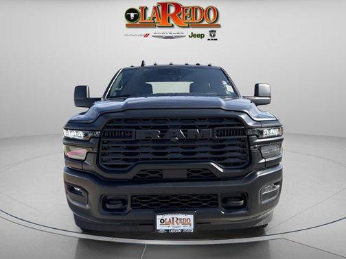 2025 RAM 2500 Tradesman Crew Cab 4x4 6'4' Box