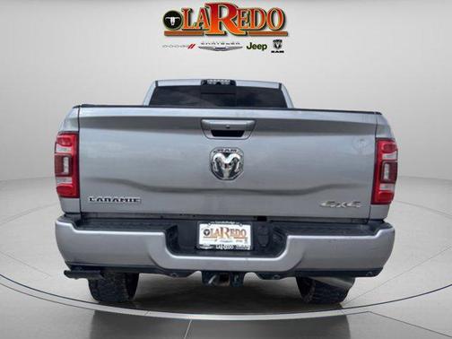 2019 RAM 2500 Laramie Crew Cab 4x4 6'4' Box