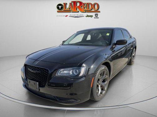 2023 Chrysler 300 Touring