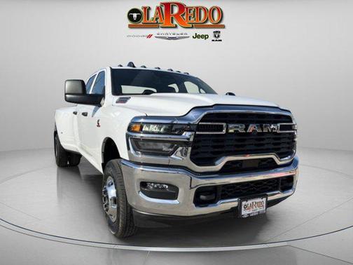 2026 RAM 3500 Tradesman Crew Cab 4x4 8' Box