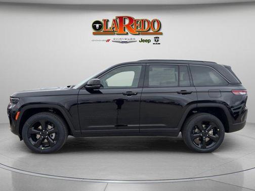 diamond black crystal pearlcoat 2026 Jeep Grand Cherokee Limited