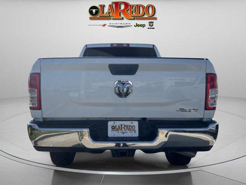 2024 RAM 2500 Tradesman Crew Cab 4x4 6'4' Box