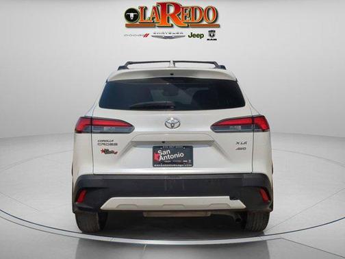 2024 Toyota Corolla Cross XLE
