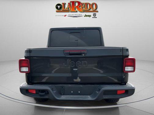 Black Clearcoat 2025 Jeep Gladiator Nighthawk