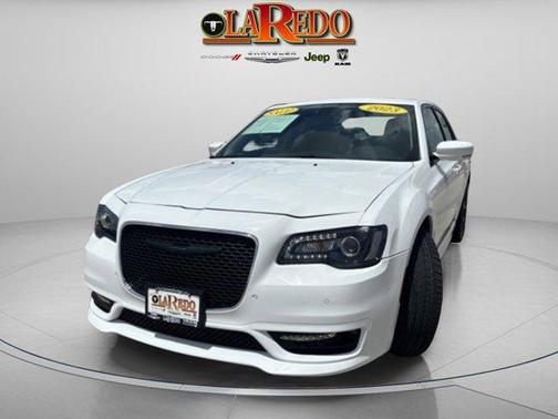2023 Chrysler 300 Touring