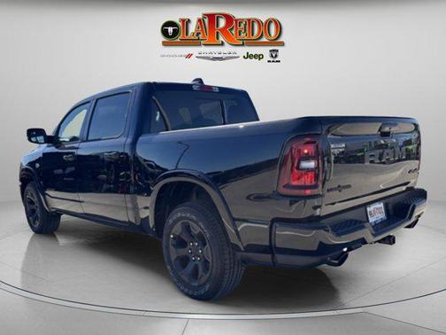 Diamond Black Crystal Pearlcoat 2026 RAM 1500 Lone Star