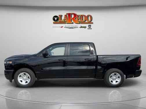 Diamond Black Crystal Pearlcoat 2026 RAM 1500 Tradesman