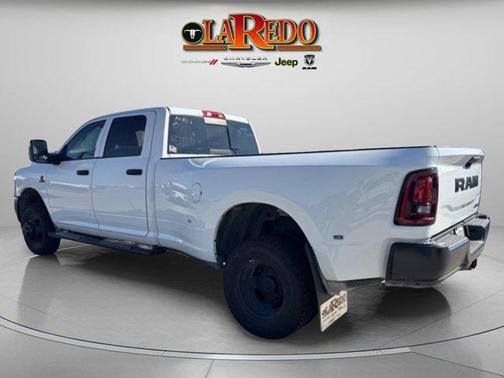 2025 RAM 3500 Tradesman Crew Cab 4x4 8' Box