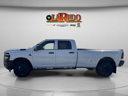 2025 RAM 3500 Tradesman Crew Cab 4x4 8' Box