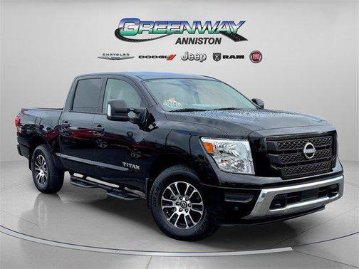2024 Nissan Titan SV