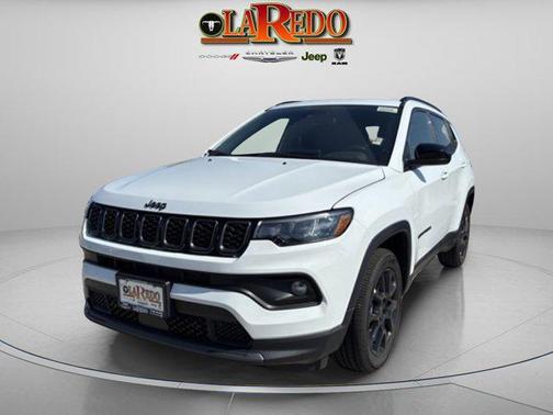 Bright White Clearcoat 2026 Jeep Compass Latitude