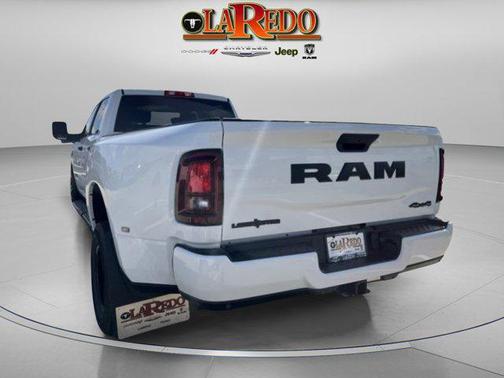 Bright White Clearcoat 2026 RAM 3500 Lone Star Crew Cab 4x4 8' Box