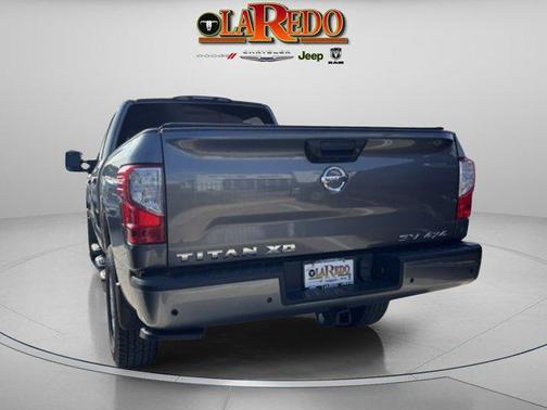 2022 Nissan Titan XD SV