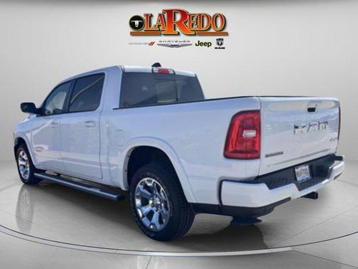 Bright White Clearcoat 2025 RAM 1500 Big Horn/Lone Star