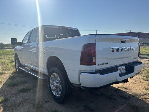 2025 RAM 2500 Laramie Crew Cab 4x4 6'4' Box
