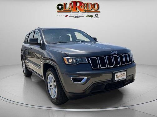 Granite Crystal Metallic Clearcoat 2021 Jeep Grand Cherokee Laredo