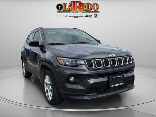 Granite Crystal Metallic Clearcoat 2023 Jeep Compass Latitude Lux