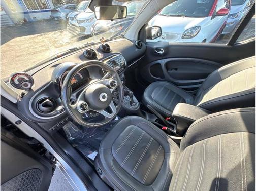 2017 smart ForTwo Electric Drive prime