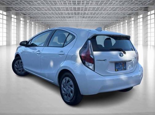 2016 Toyota Prius c Persona Series