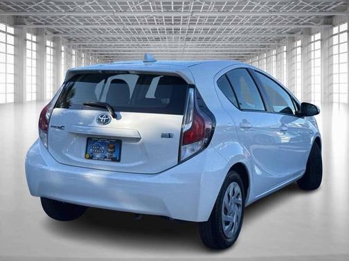 2016 Toyota Prius c Persona Series
