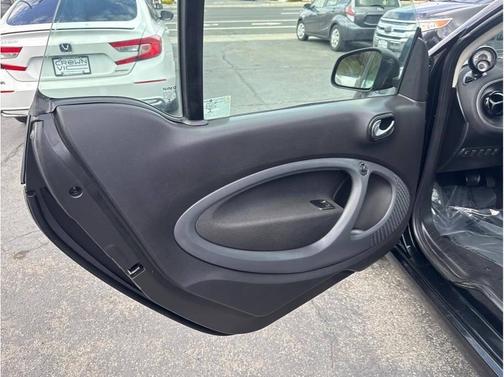 Black 2017 smart ForTwo Electric Drive passion