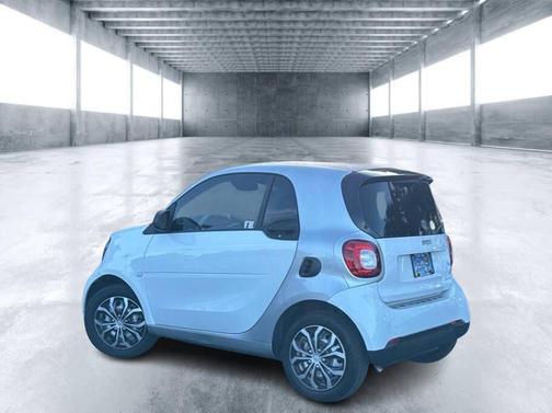 2016 smart ForTwo Pure Hatchback Coupe 2D