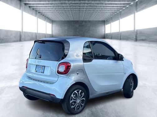 2016 smart ForTwo Pure Hatchback Coupe 2D