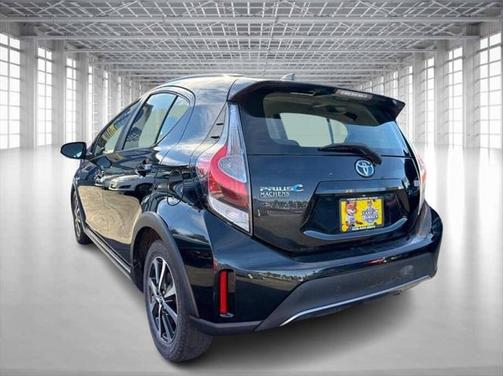 2018 Toyota Prius c Two