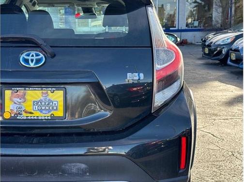 2018 Toyota Prius c Two