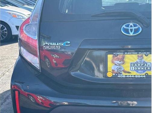 2018 Toyota Prius c Two