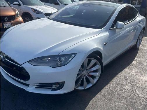2015 Tesla Model S P90D