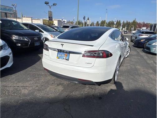 2015 Tesla Model S P90D
