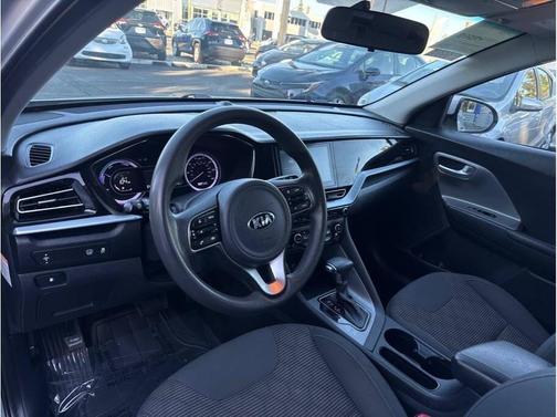 2020 Kia Niro LX