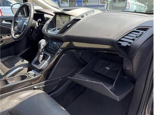 2017 Ford C-Max Hybrid Titanium