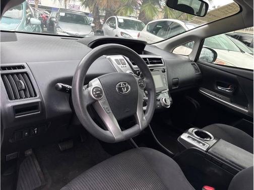 2017 Toyota Prius v Two