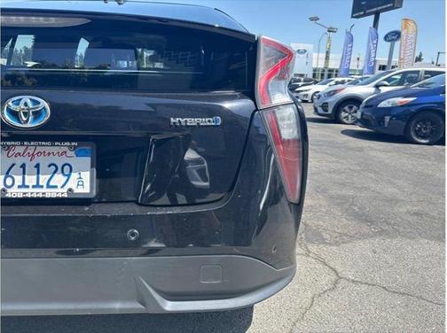 2017 Toyota Prius Four Touring