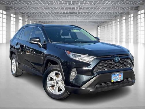 2020 Toyota RAV4 Hybrid XLE