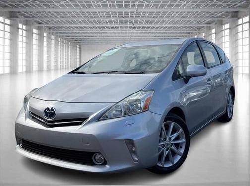 2013 Toyota Prius v Five
