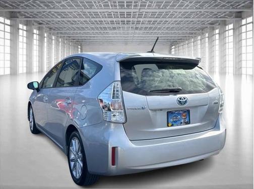 2013 Toyota Prius v Five