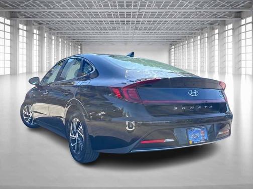 2020 Hyundai SONATA Hybrid SE